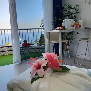 https://apartamento-playa-monis.in-canary-islands.com