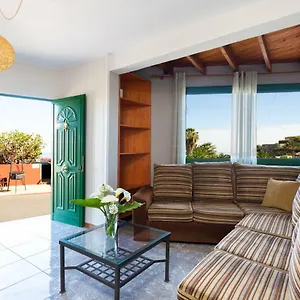 https://finca-la-gaviota-maxi.in-canary-islands.com